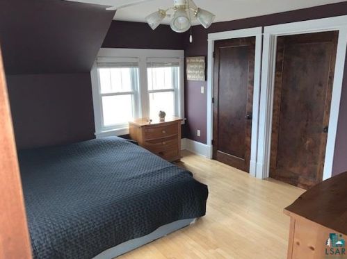 431 Leicester Ave, Duluth MN 55803-2117 exterior