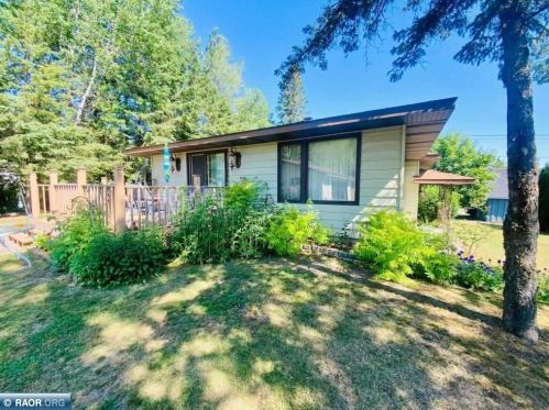 520 41st St, Hibbing, MN 55746-3034