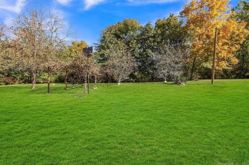 315 Bingham St, New Britain CT 06051-3824 exterior