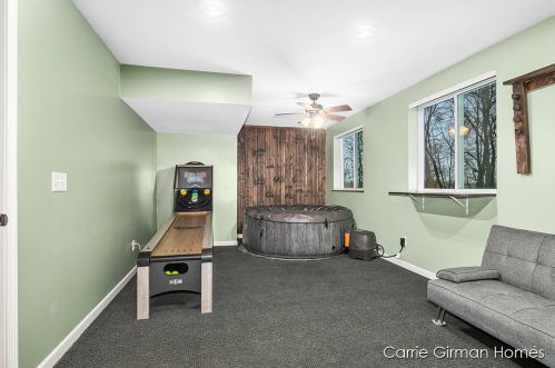 1660 120 Ave, Allegan MI 49010-8527 exterior