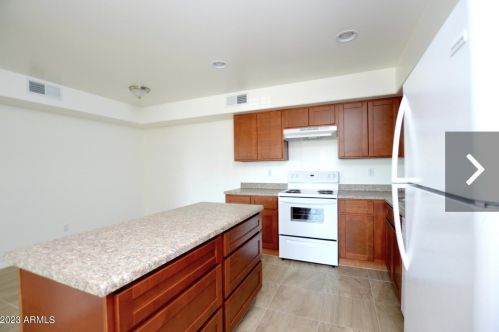 10402 9 Ave, Phoenix AZ 85013-4007 exterior