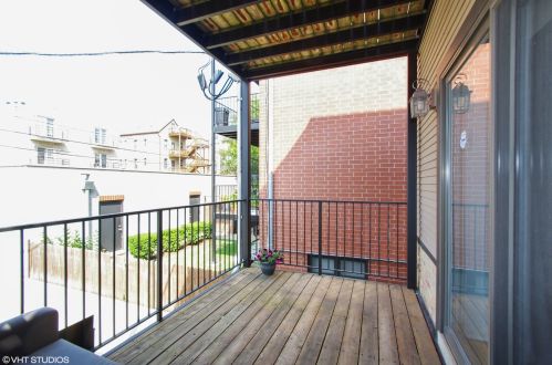 1504 Augusta Blvd, Chicago IL 60642-3948 exterior