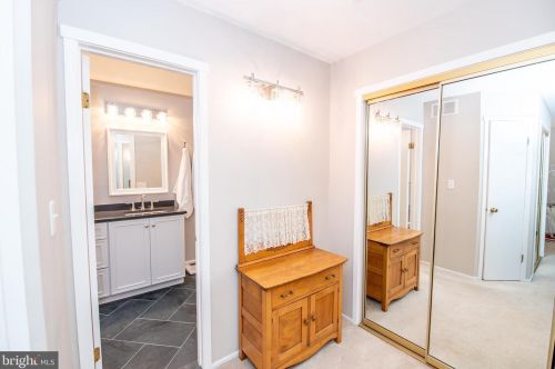 607 Sayre Dr, Princeton NJ 08540-5859 exterior