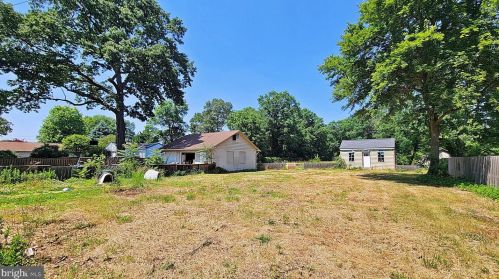 6116 Burnett St, Alexandria, VA 22310-2661