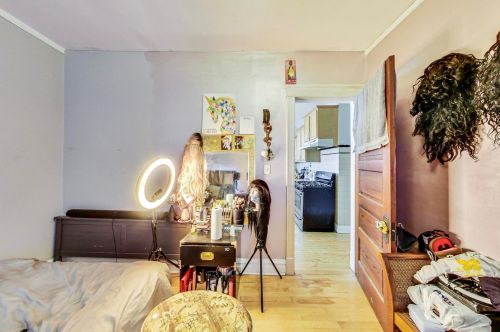 3831 Central Park Ave, Chicago IL 60618-4102 exterior