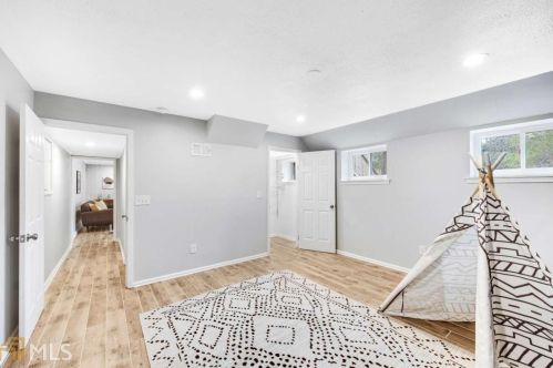 1474 Lavista Rd, Atlanta GA 30324-3848 exterior