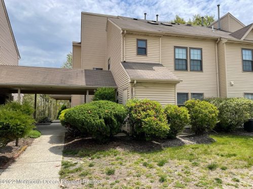 406 Larkspur Ln, Jackson Twp, NJ 08527-4106