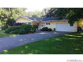 96 Poplar Dr, Rochester NY  14625-2110 exterior