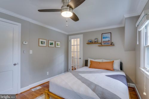 2813 Memorial St, Alexandria VA  22306-1743 exterior