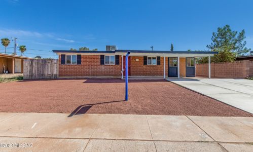 6556 Brooks Dr, Tucson, AZ 85730-1668