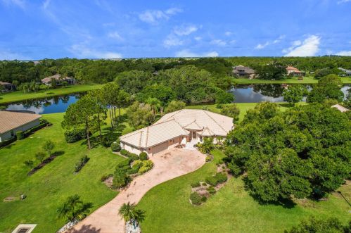 8056 Plantation Lakes Dr, Fort Pierce, FL 34986-3013