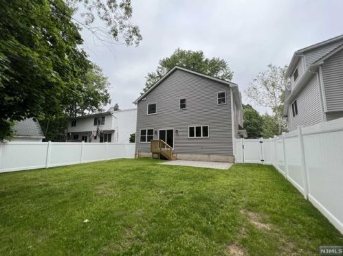 1354 Pennington Rd, Teaneck NJ  07666-2803 exterior