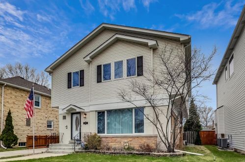 7106 Osceola Ave, Chicago, IL 60631-1047