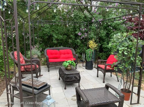 17 Southwind Cir, Jackson Twp NJ 08527-2822 exterior