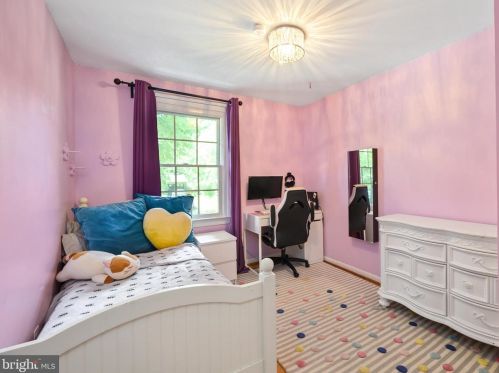 2310 Candlewood Dr, Alexandria VA exterior