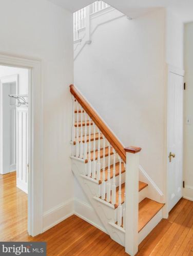 5800 Greene St, Philadelphia PA  19144-2704 exterior