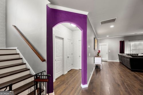 3940 Kingfisher Dr, Atlanta GA exterior