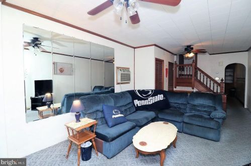 1616 End Ave, Primrose, PA 17901-2125