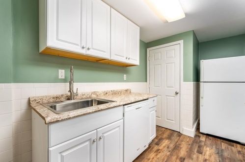 1627 Dagmar Ave, Pittsburgh PA 15216-3713 exterior