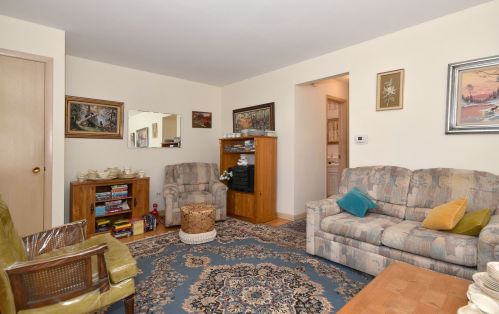 7517 Myrtle Ave, Chicago IL 60631-1835 exterior