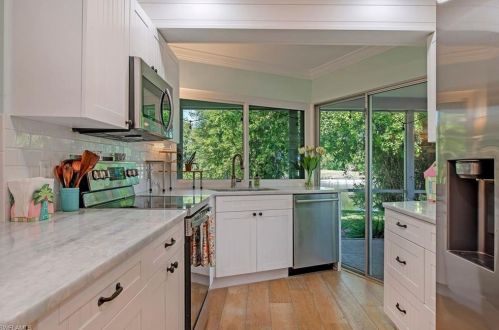 4642 Chippendale Dr, Naples FL 34112-5258 exterior