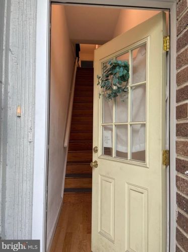 7111 Emlen St, Philadelphia PA  19119-2913 exterior