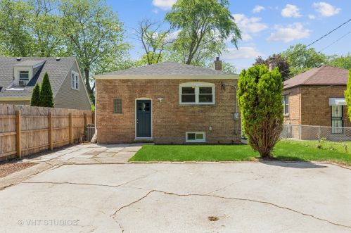 14111 State St, Chicago IL  60827-2235 exterior