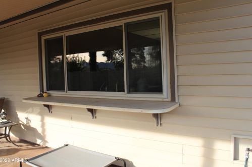 10215 26th St, Phoenix AZ 85050-1906 exterior