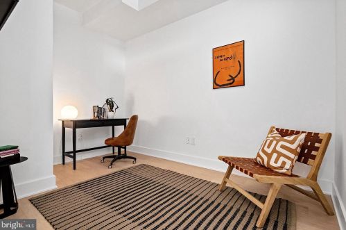 1601 2nd St, Philadelphia PA 19133-0033 exterior