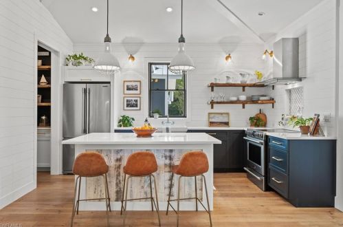 3130 70 St, Naples FL 34105-7201 exterior