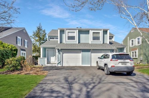 33 Arbor Dr, Providence, RI 02908-3534