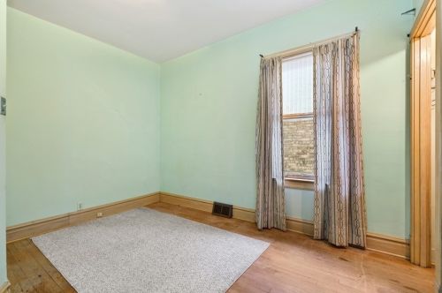 4947 Wellington Ave, Chicago IL 60641-5126 exterior