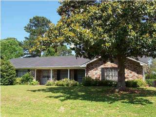 338 Swan Lake Dr, Jackson, MS 39212-5338