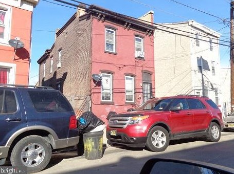 321 Walnut St, Camden, NJ 08106-2134