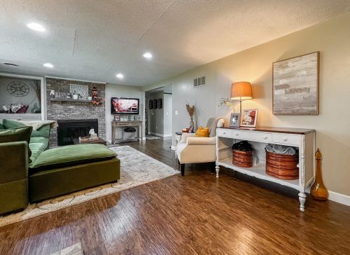 28985 Middle Xing Rd, Dowagiac MI 49047-8204 exterior