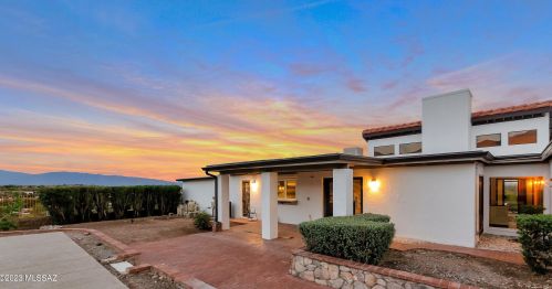 4701 Camino Gacela, Tucson AZ  85718-6813 exterior