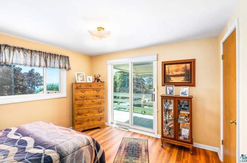 1445 Fern Ave, Duluth MN 55805-1133 exterior