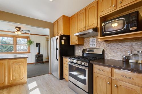 1697 Chatsworth, Saint Paul MN 55113-6536 exterior