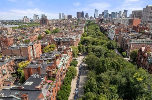 205 Commonwealth Ave, Boston MA exterior