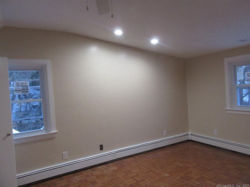 8 Rockmeadow Rd, Norwalk CT 06850-2849 exterior