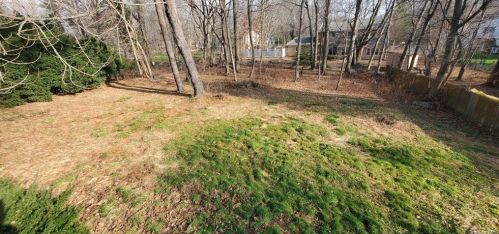 435 Kings Hwy, Valley Cottage NY 10989-1534 exterior