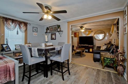 301 Orange St, Springfield MA 01108-1325 exterior