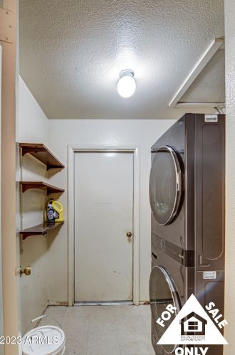 15837 25th Ave, Phoenix AZ  85023-4147 exterior