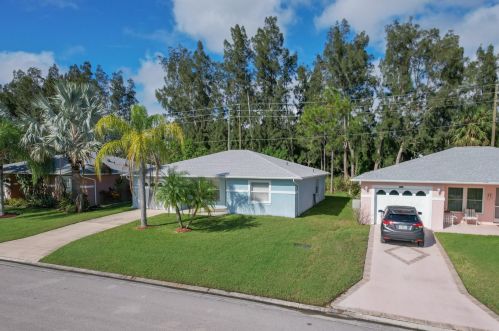 5638 Travelers Way, Fort Pierce FL  34982-3989 exterior