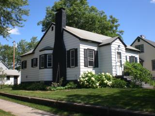 105 White St, Ely, MN 55731-1249