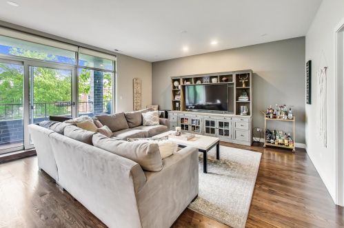 1640 Rockwell St, Chicago, IL 60647-4087