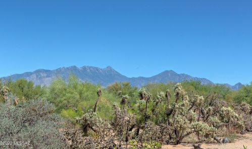 631 Los Opalos, Green Valley AZ 85614-2312 exterior