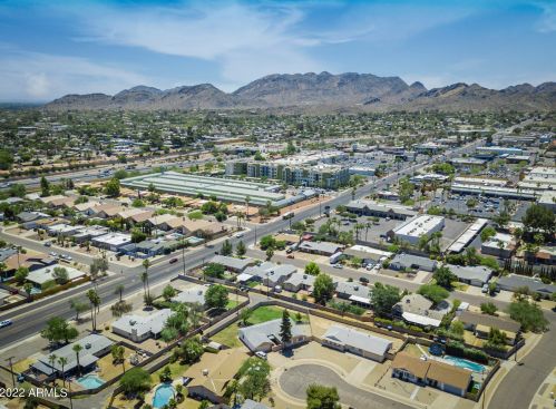 3128 Desert Cove Ave, Phoenix AZ  85029-4203 exterior