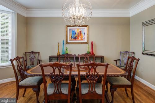 6310 Alderman Dr, Alexandria VA 22315-3730 exterior