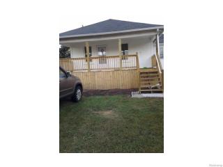 1081 Hartland Dr, Troy MI  48083-5416 exterior